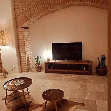 Amagat Loft Piscine Et Hammam